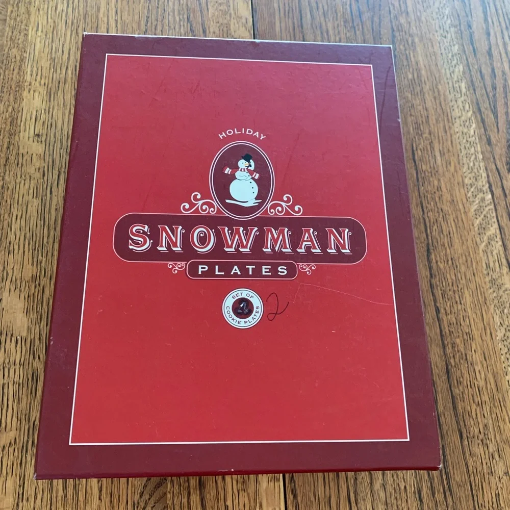 NIB Williams Sonoma Snowman & Snowmaid Holiday Ceramic Cookie 10” Plate Set of 2